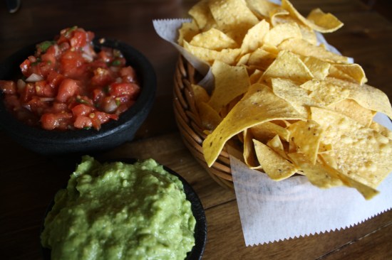 chips-salsa-guac
