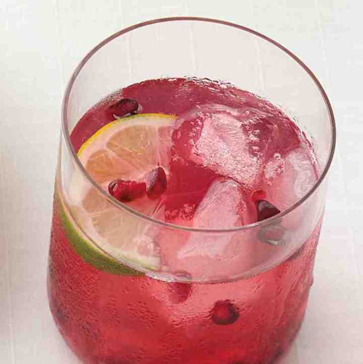 pomegrante-drink-0811mwd107509_vert