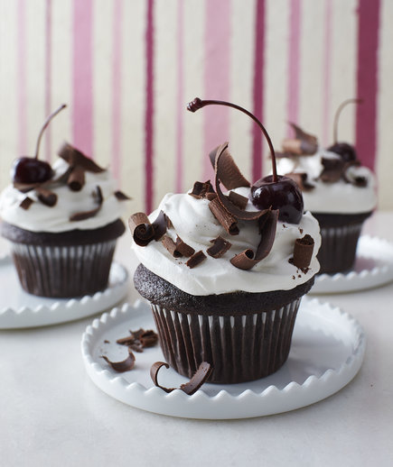 Real Simple: Web: Valentine's Cupcakes